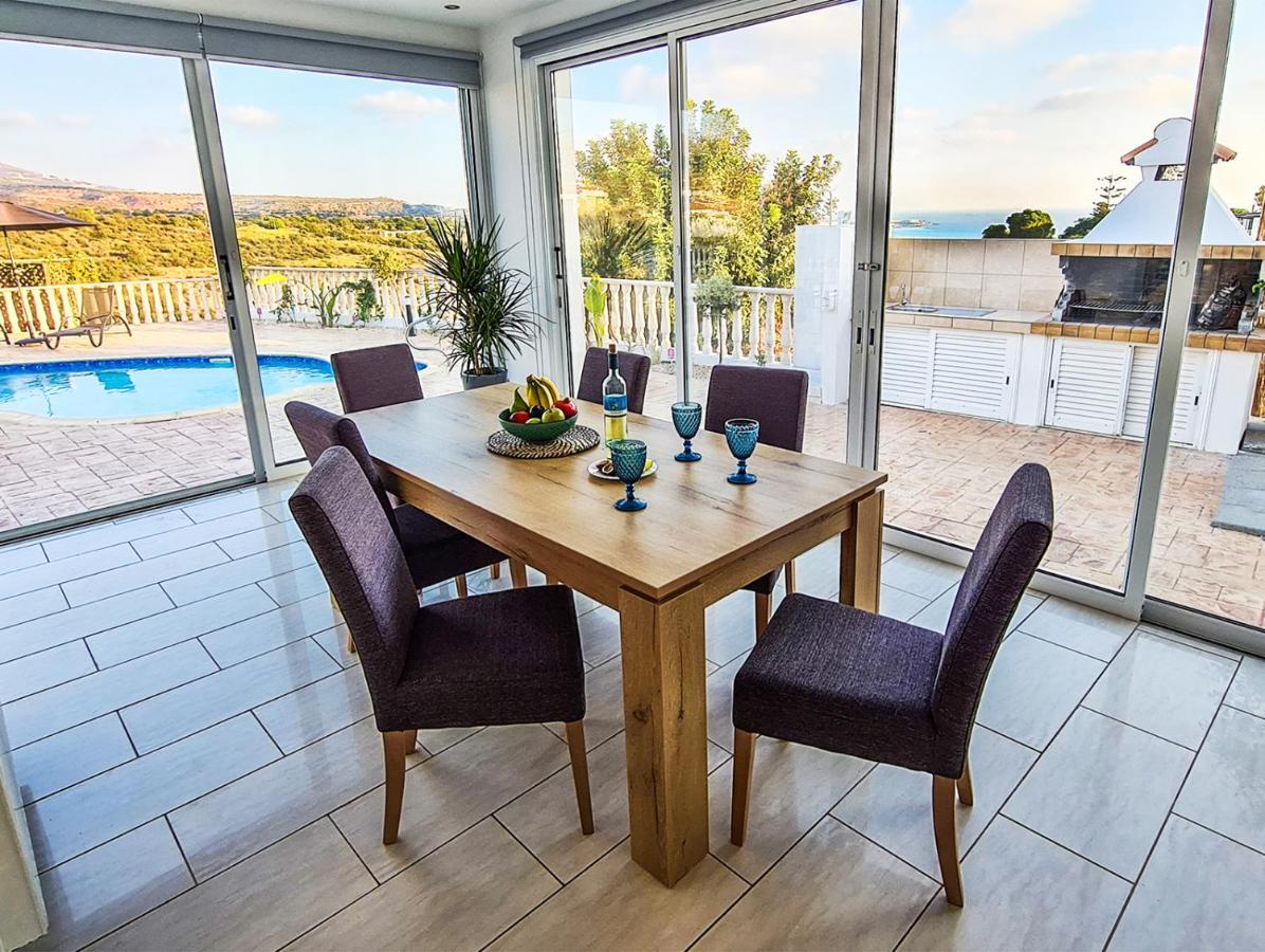Katya-Sofia Villa - Tranquility With Sea View Пея Екстериор снимка
