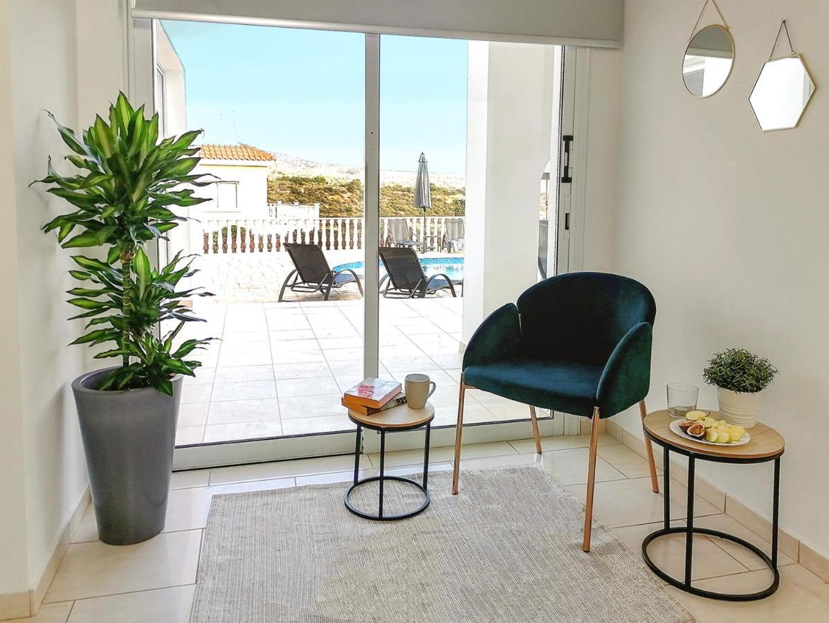 Katya-Sofia Villa - Tranquility With Sea View Пея Екстериор снимка