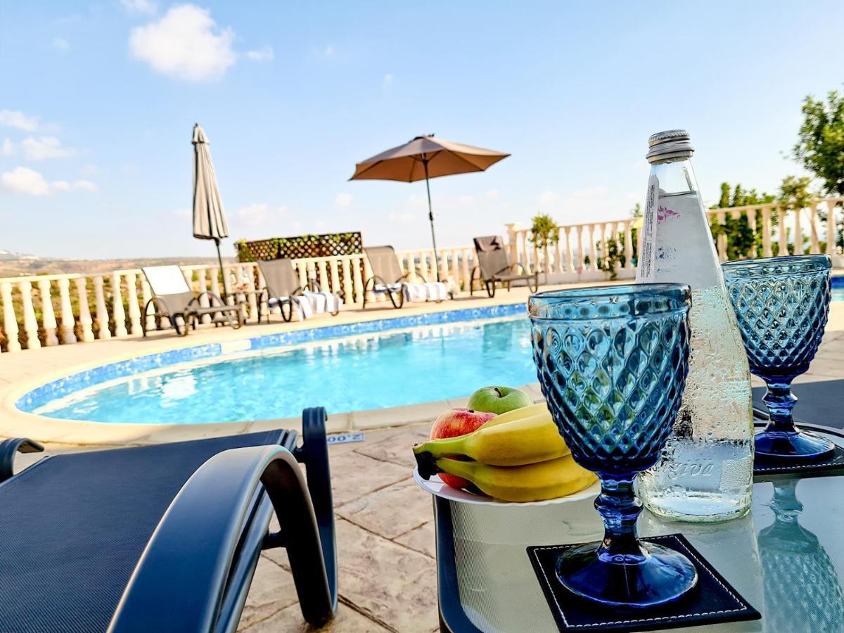 Katya-Sofia Villa - Tranquility With Sea View Пея Екстериор снимка