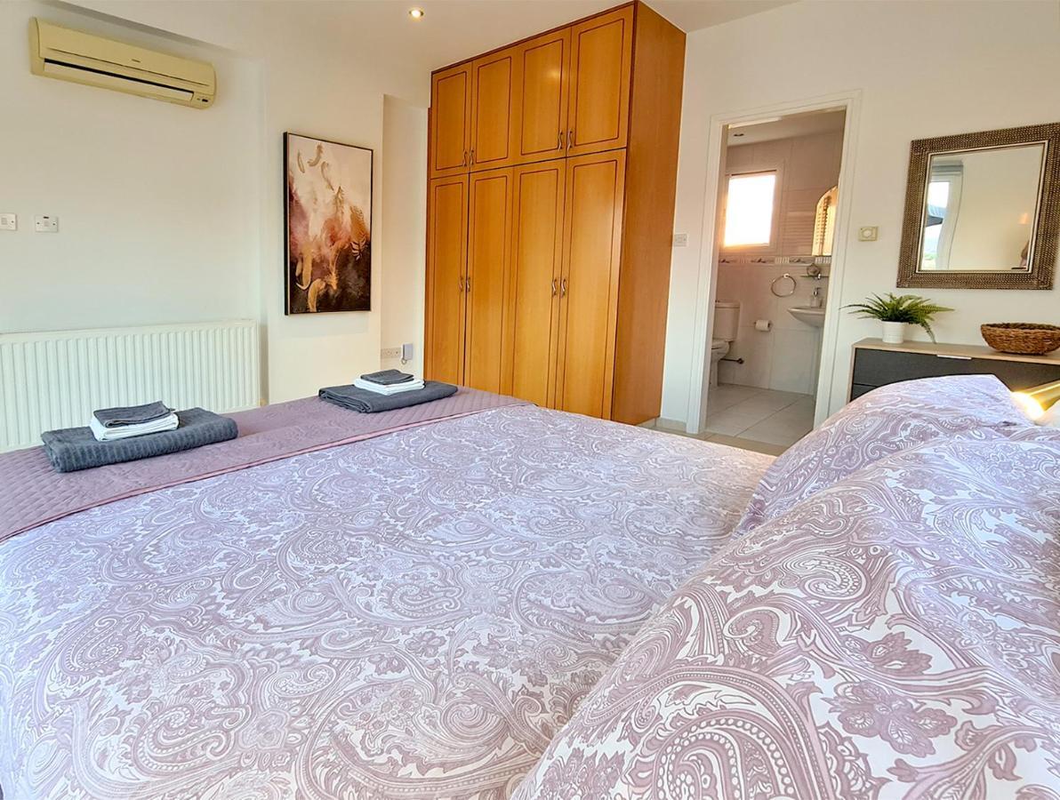 Katya-Sofia Villa - Tranquility With Sea View Пея Екстериор снимка